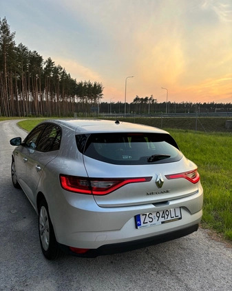 Renault Megane cena 37000 przebieg: 200000, rok produkcji 2016 z Szczecin małe 211